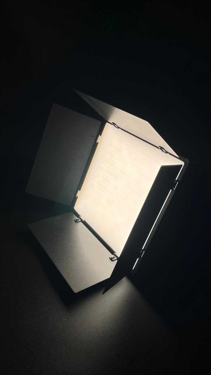 Panel Profesional Mytechcell Pro LED 900 + Baterias vista 4 - MyTechCell Colombia