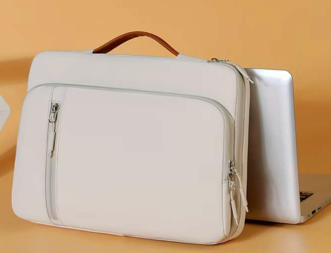 Estuche PC Modelo #2