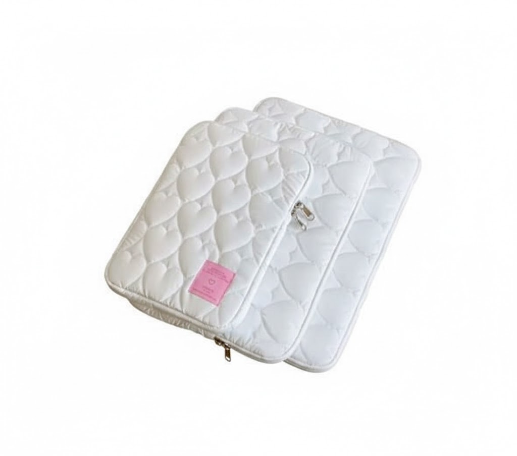 Estuche PC Corazones vista 4 - MyTechCell Colombia