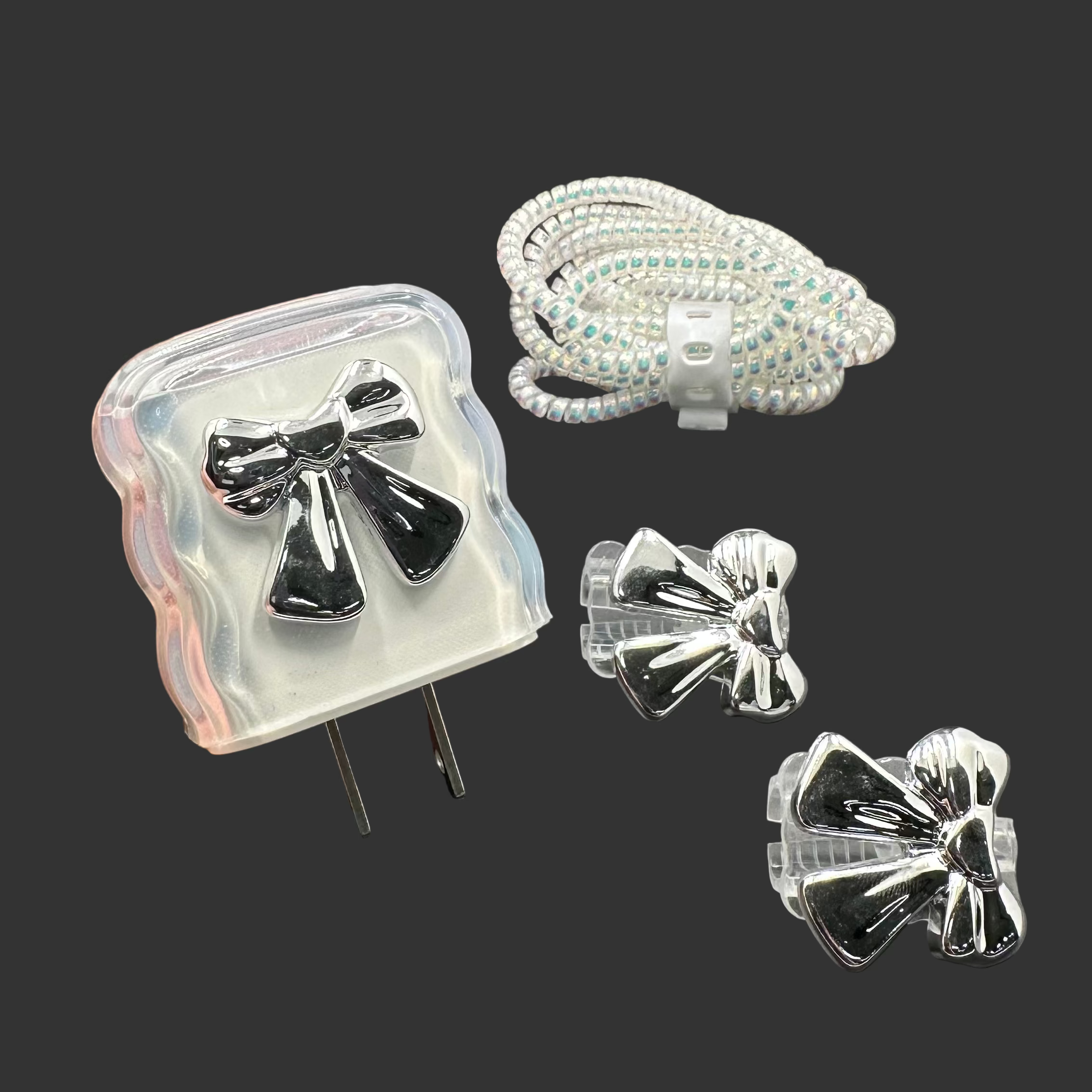 Protector Cargador Iphone 20w Moño Plateado Grande